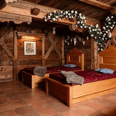 酒店 Neuhaeusl - Herzlich Familiaer 4*