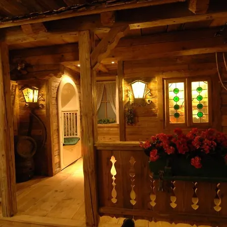 Neuhaeusl Superior Hotel 4*