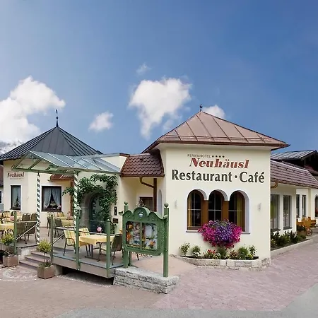 Hotel Neuhaeusl - Herzlich Familiaer Hotell