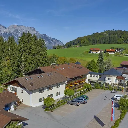 Neuhaeusl Superior Hotel