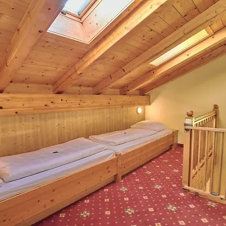 Hotel Neuhaeusl Superior 4*