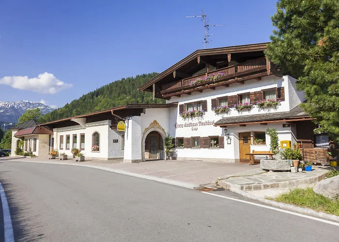 Neuhaeusl Superior Hotel 4*