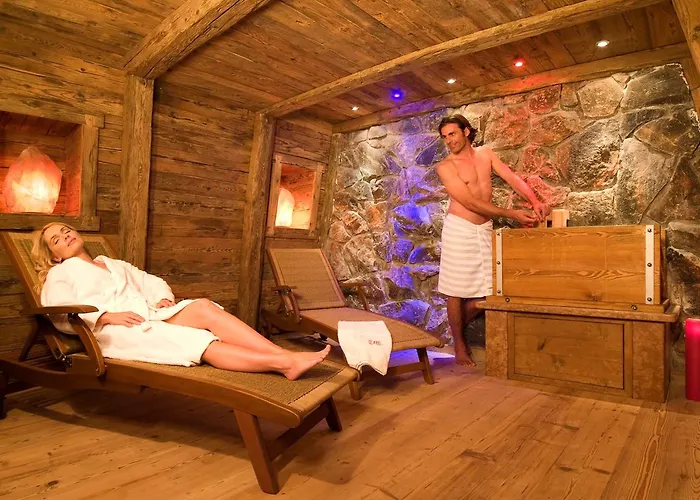 Hotel Neuhaeusl Superior 4*