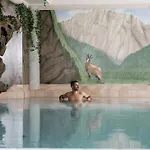 Hotel Neuhaeusl Superior 4*