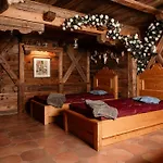 Szálloda Neuhaeusl Superior 4*