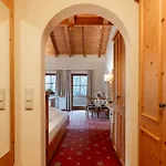 Hotel Neuhaeusl Superior
