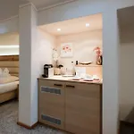 Neuhaeusl Superior Hotel 4*