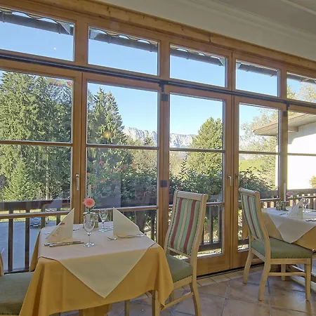 Ξενοδοχείο Neuhaeusl Superior 4*