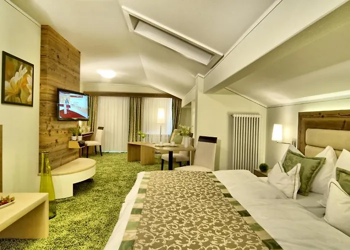 Neuhaeusl Superior Hotel